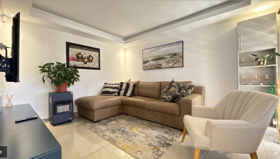 2 Bedroom Property for Sale in Roseacre Gauteng
