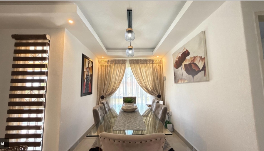 2 Bedroom Property for Sale in Roseacre Gauteng
