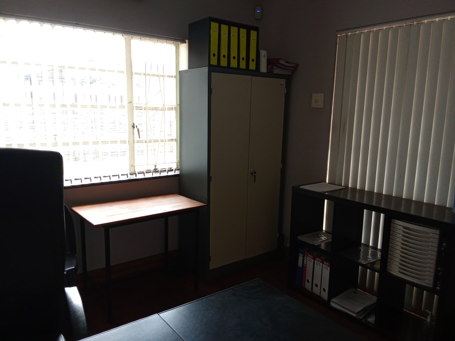 6 Bedroom Property for Sale in Three Rivers Gauteng