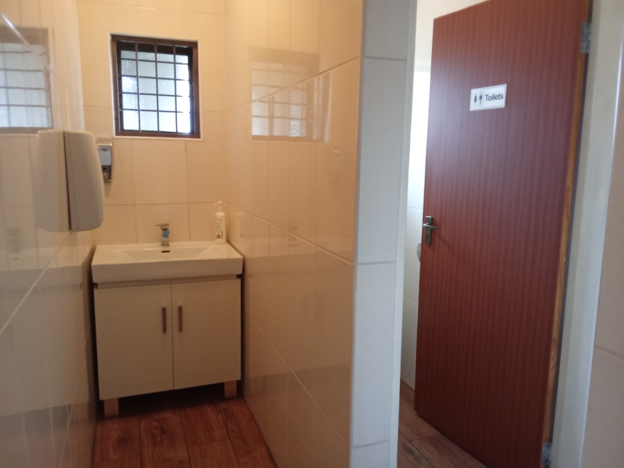 6 Bedroom Property for Sale in Three Rivers Gauteng