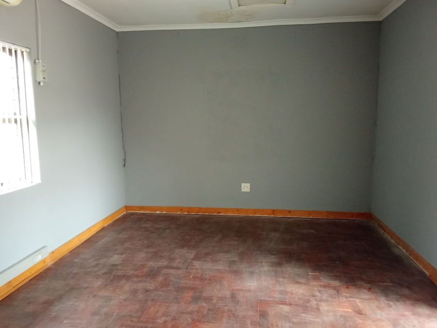 6 Bedroom Property for Sale in Three Rivers Gauteng