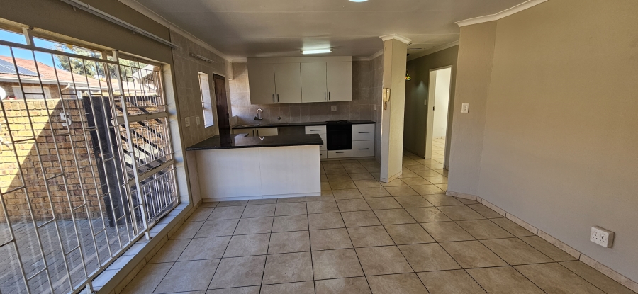 2 Bedroom Property for Sale in New Redruth Gauteng