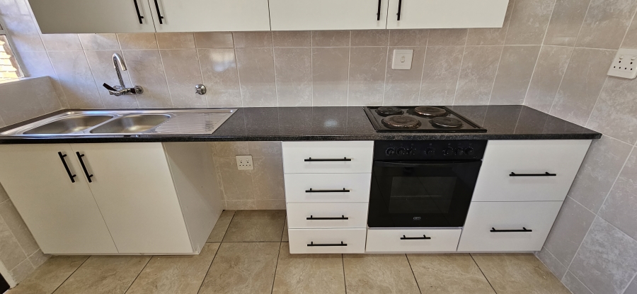 2 Bedroom Property for Sale in New Redruth Gauteng