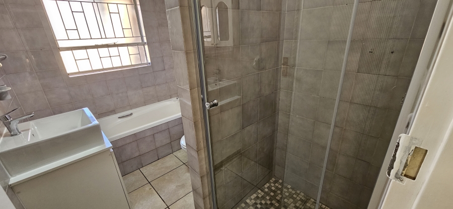 2 Bedroom Property for Sale in New Redruth Gauteng