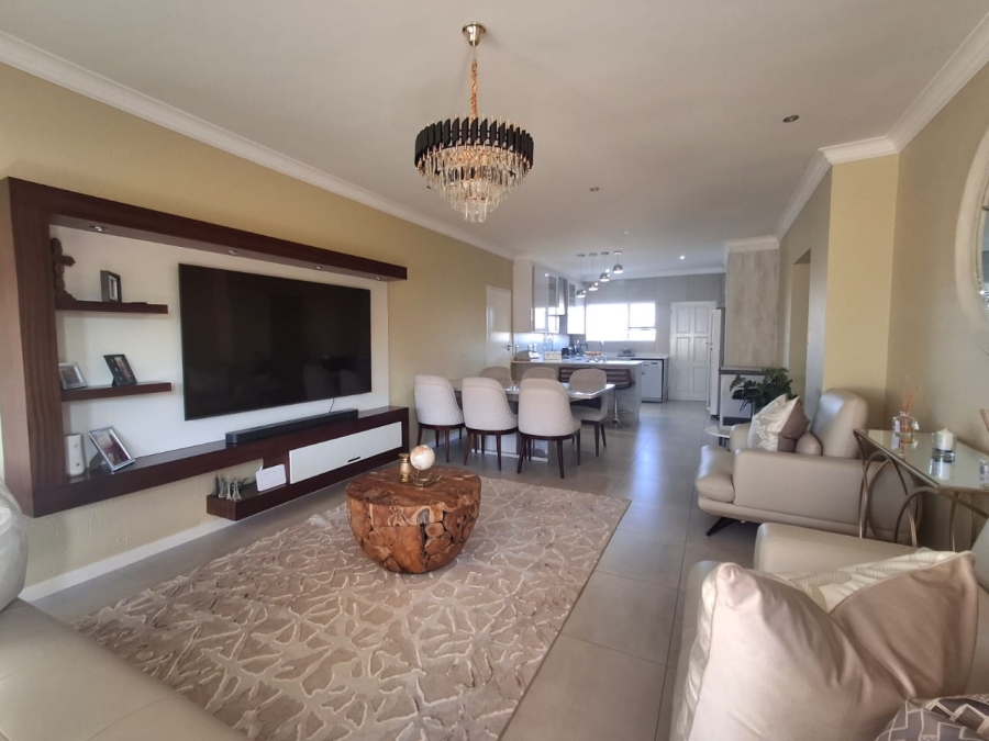3 Bedroom Property for Sale in Helderwyk Gauteng