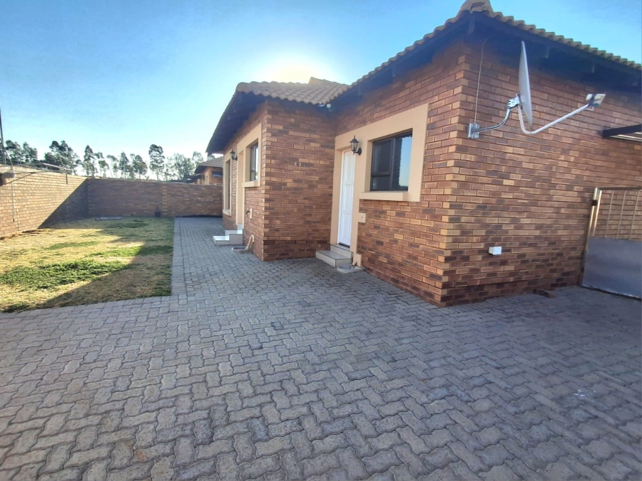 3 Bedroom Property for Sale in Helderwyk Gauteng