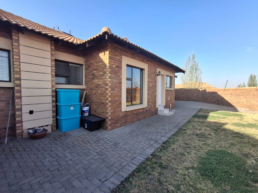 3 Bedroom Property for Sale in Helderwyk Gauteng