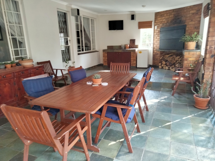 3 Bedroom Property for Sale in Sonneglans Gauteng