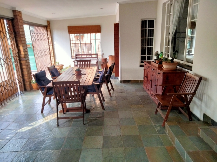 3 Bedroom Property for Sale in Sonneglans Gauteng
