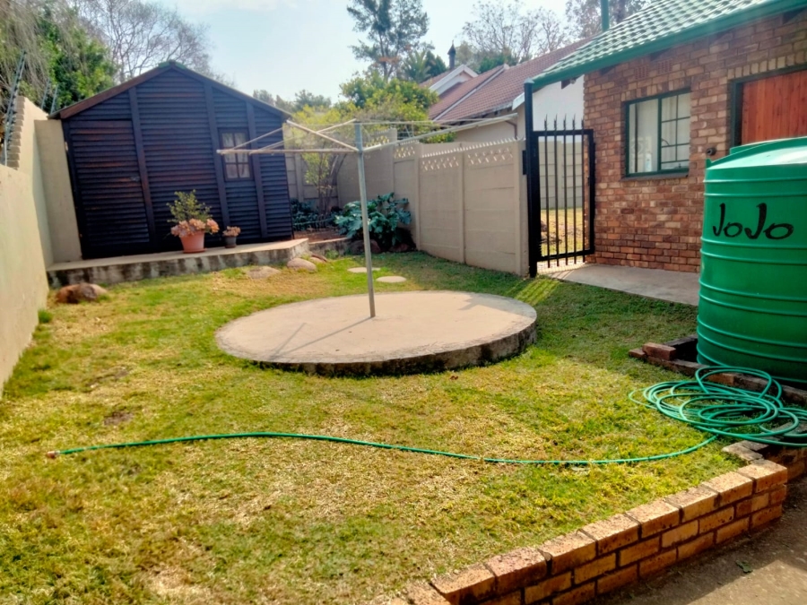 3 Bedroom Property for Sale in Sonneglans Gauteng