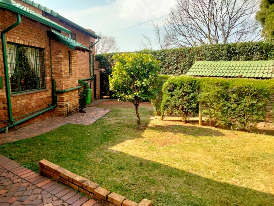 3 Bedroom Property for Sale in Sonneglans Gauteng