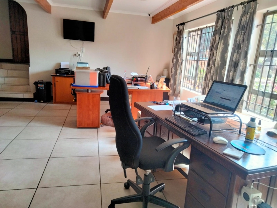 3 Bedroom Property for Sale in Sonneglans Gauteng