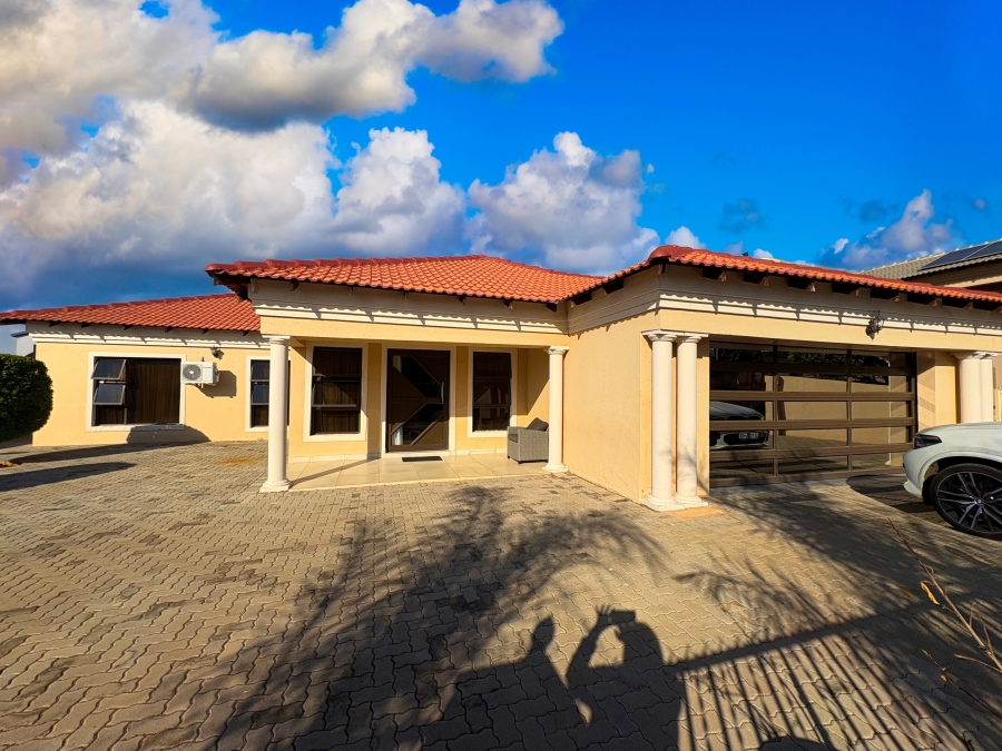 4 Bedroom Property for Sale in Theresa Park Gauteng