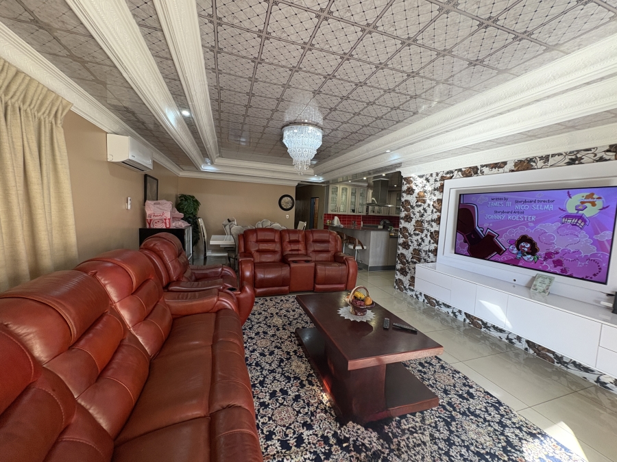 4 Bedroom Property for Sale in Theresa Park Gauteng