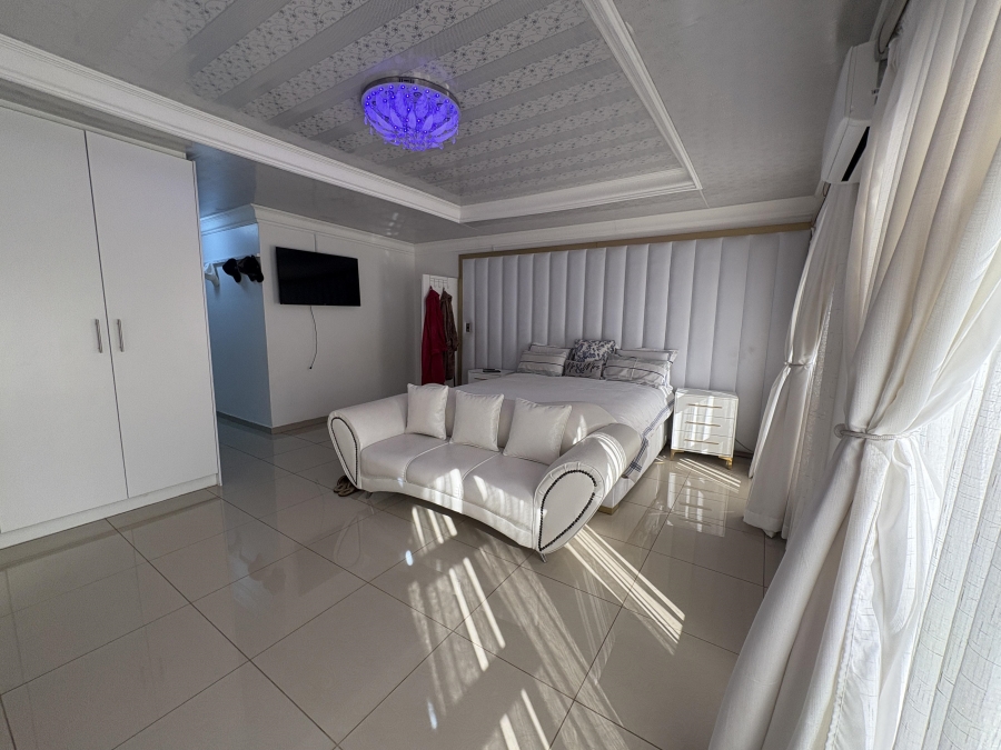4 Bedroom Property for Sale in Theresa Park Gauteng