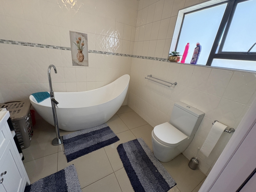 4 Bedroom Property for Sale in Theresa Park Gauteng