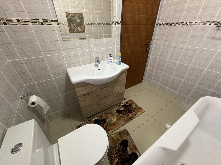 4 Bedroom Property for Sale in Theresa Park Gauteng