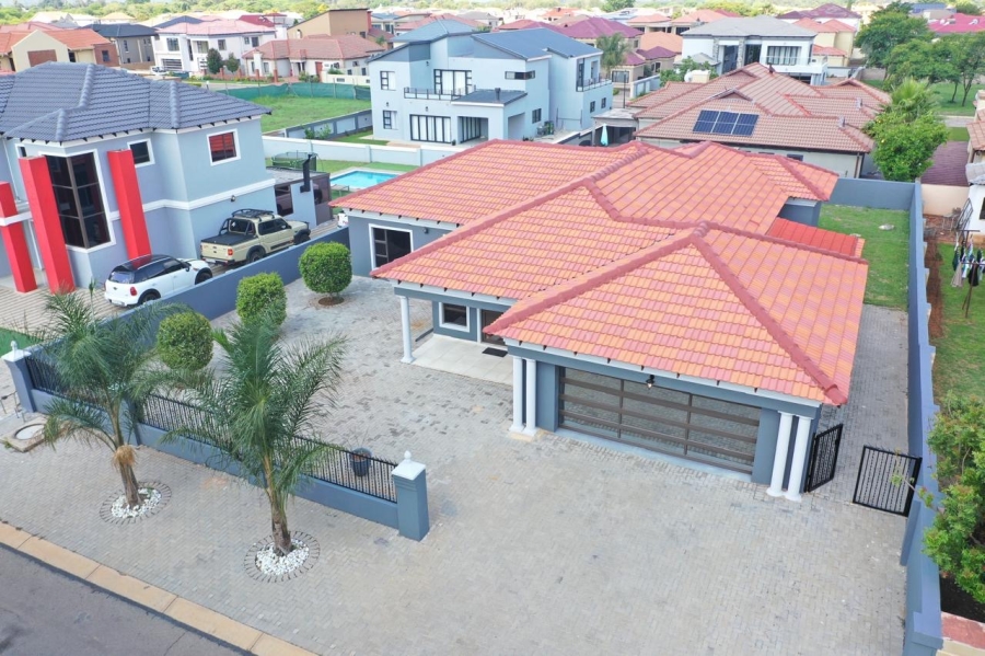 4 Bedroom Property for Sale in Theresa Park Gauteng