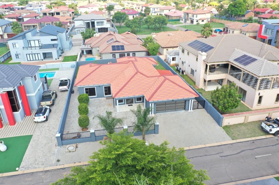 4 Bedroom Property for Sale in Theresa Park Gauteng