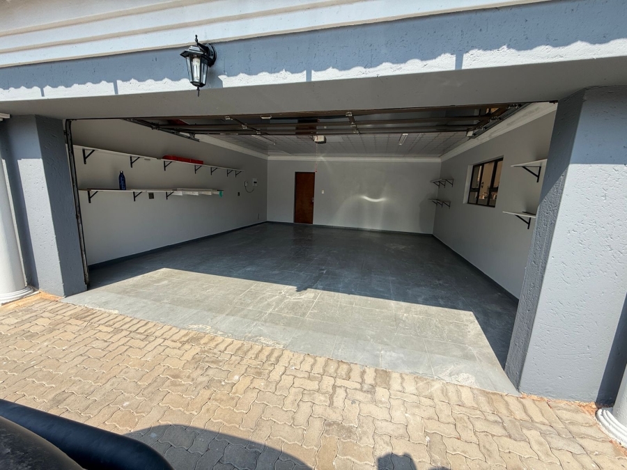 4 Bedroom Property for Sale in Theresa Park Gauteng