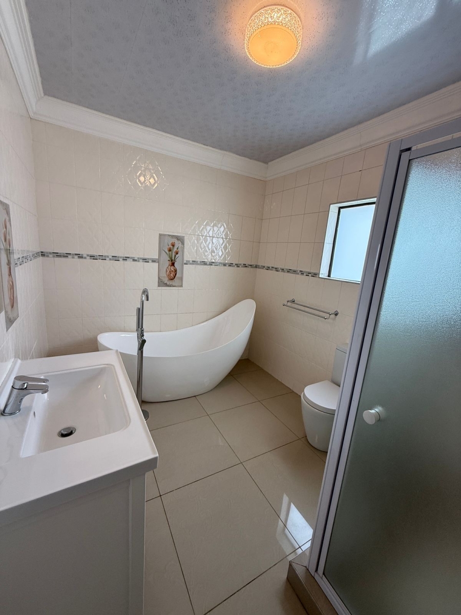 4 Bedroom Property for Sale in Theresa Park Gauteng