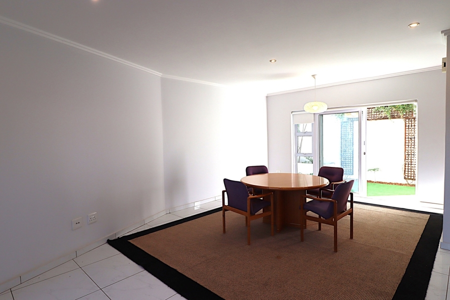 1 Bedroom Property for Sale in Bryanston Gauteng