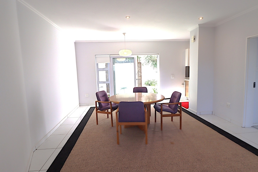 1 Bedroom Property for Sale in Bryanston Gauteng