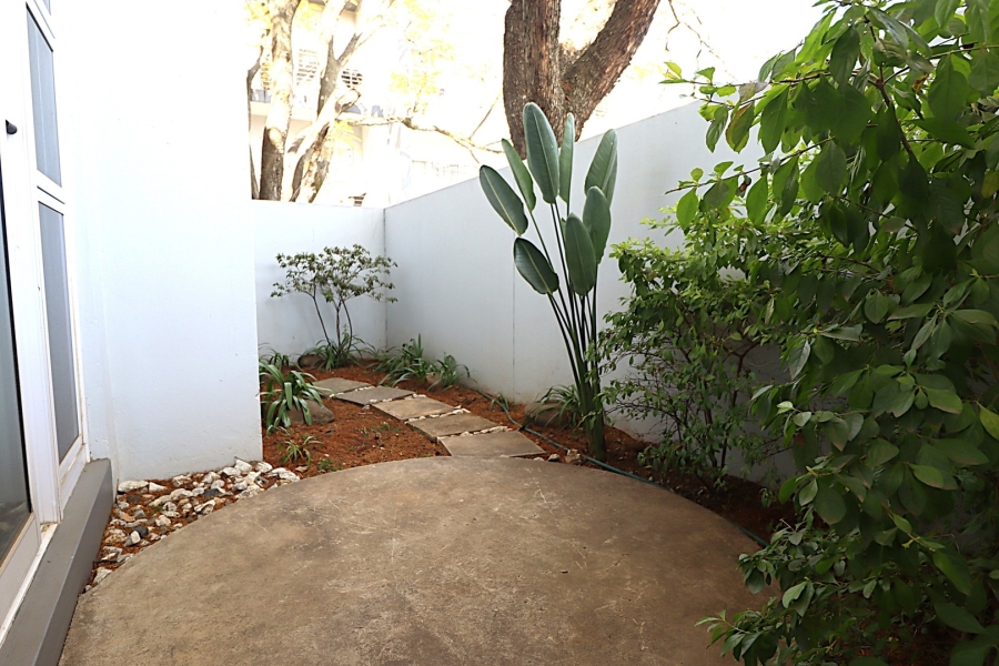 1 Bedroom Property for Sale in Bryanston Gauteng