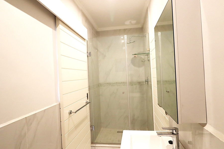 1 Bedroom Property for Sale in Bryanston Gauteng
