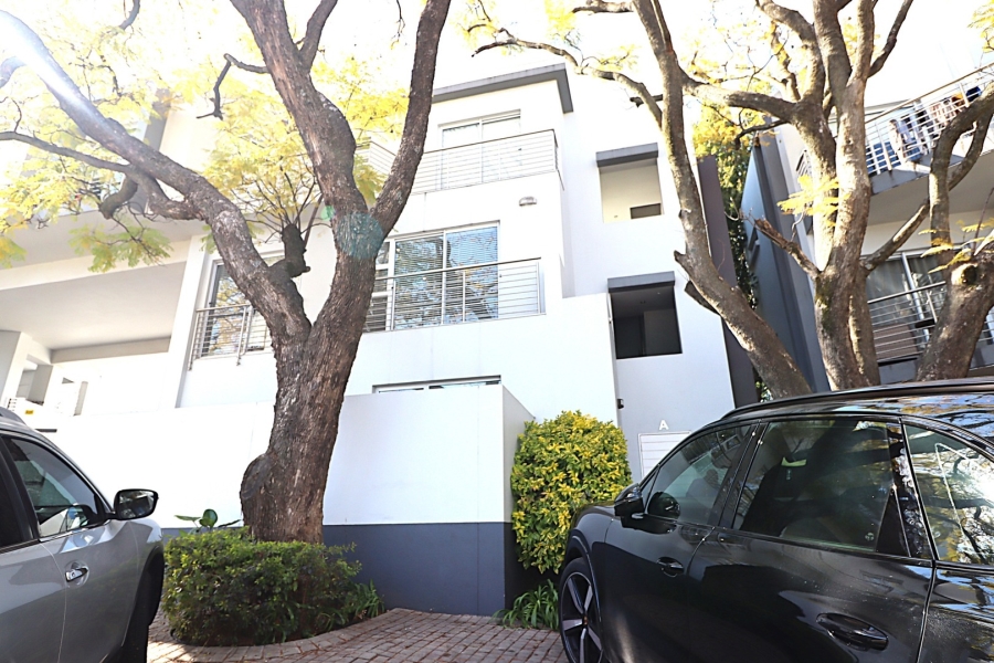 1 Bedroom Property for Sale in Bryanston Gauteng