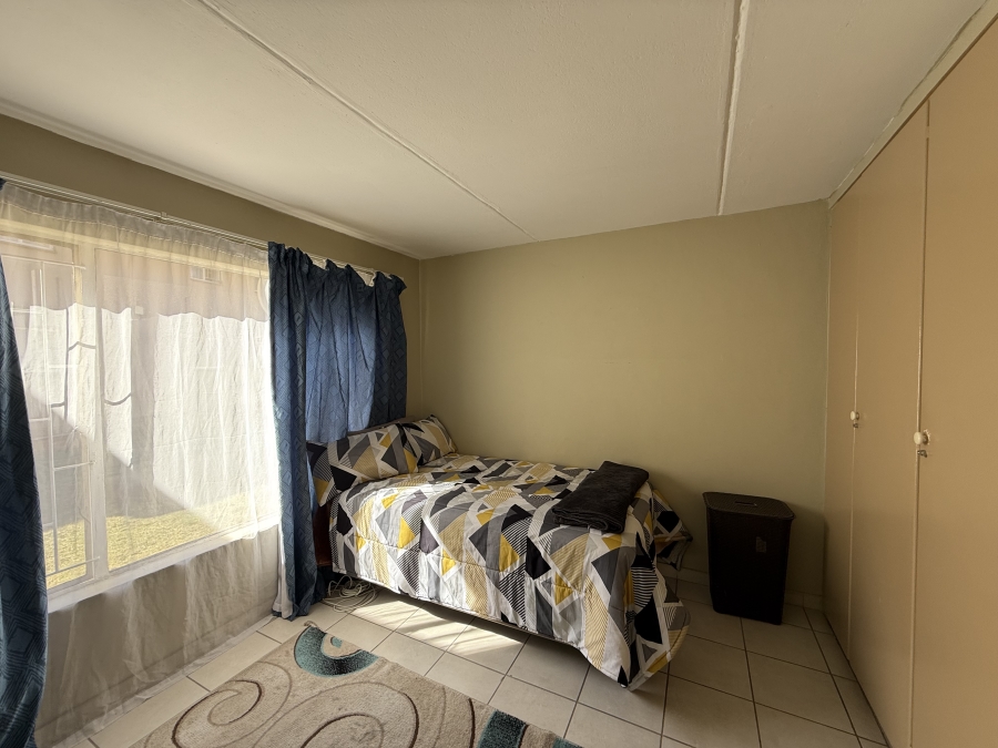 To Let 2 Bedroom Property for Rent in Beyers Park Gauteng