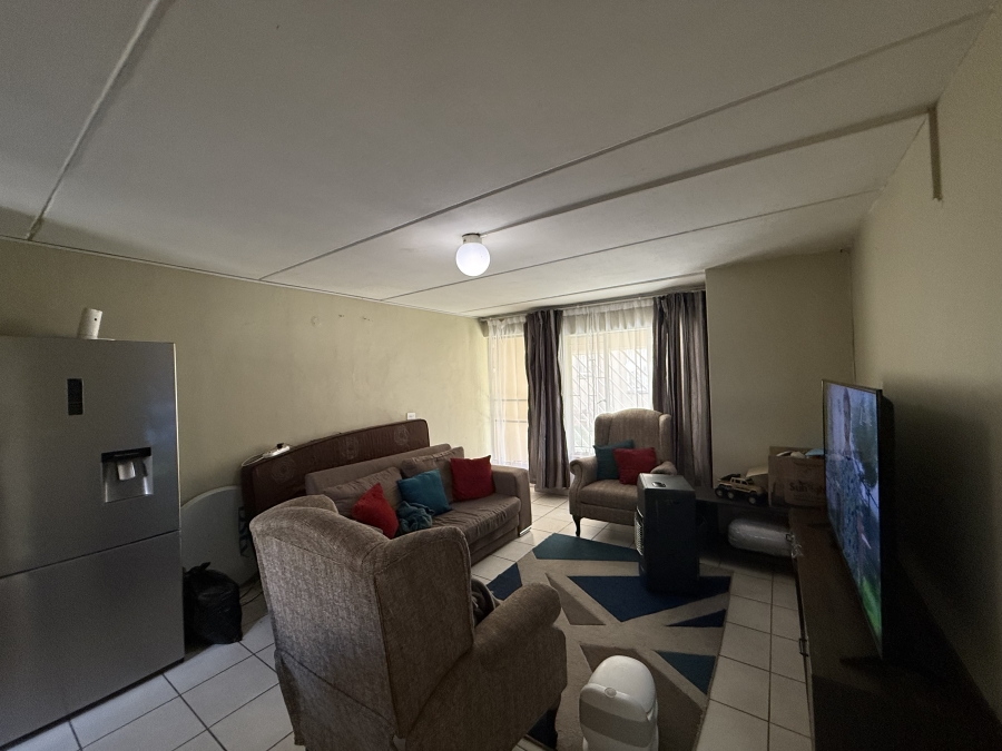 To Let 2 Bedroom Property for Rent in Beyers Park Gauteng