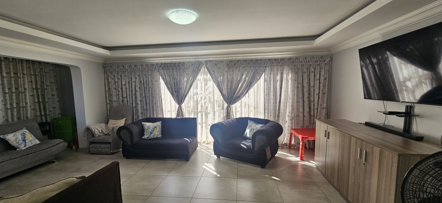 3 Bedroom Property for Sale in Raceview Gauteng
