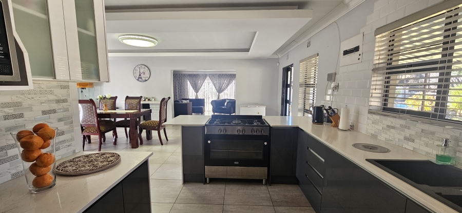 3 Bedroom Property for Sale in Raceview Gauteng