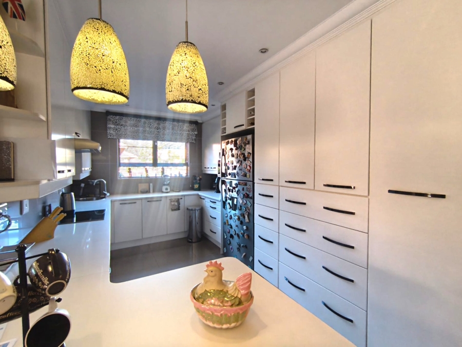 3 Bedroom Property for Sale in New Market Park Gauteng