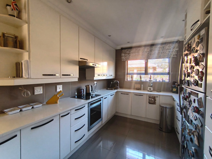 3 Bedroom Property for Sale in New Market Park Gauteng