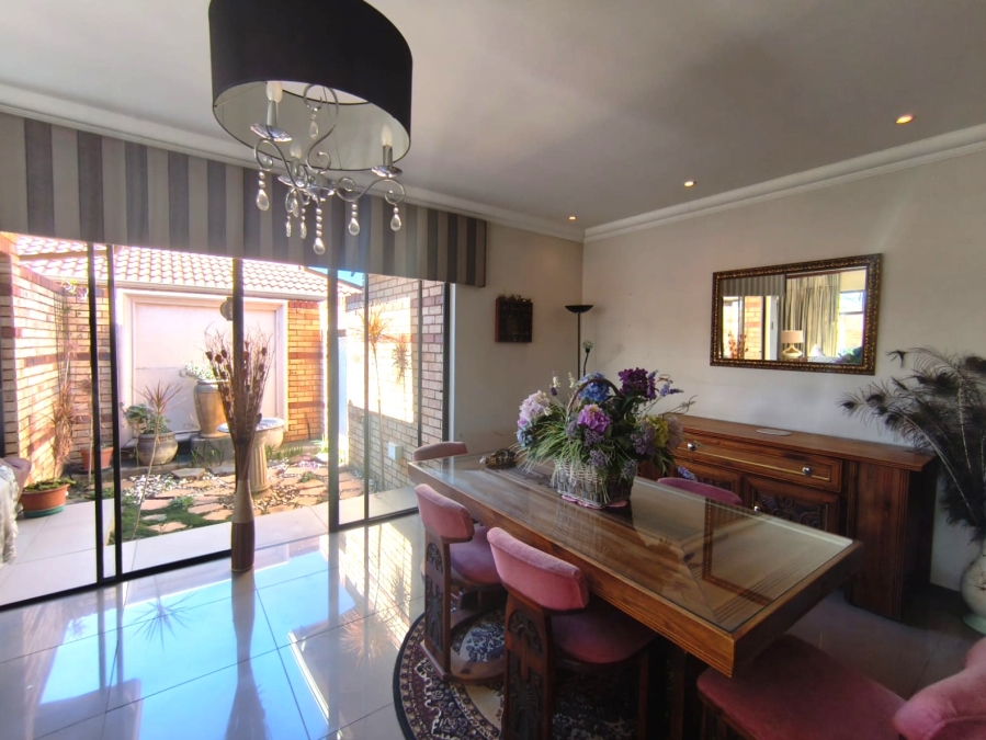 3 Bedroom Property for Sale in New Market Park Gauteng