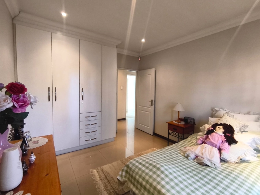 3 Bedroom Property for Sale in New Market Park Gauteng