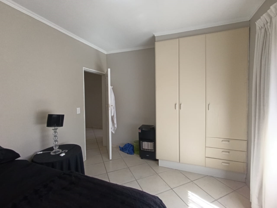 3 Bedroom Property for Sale in New Redruth Gauteng