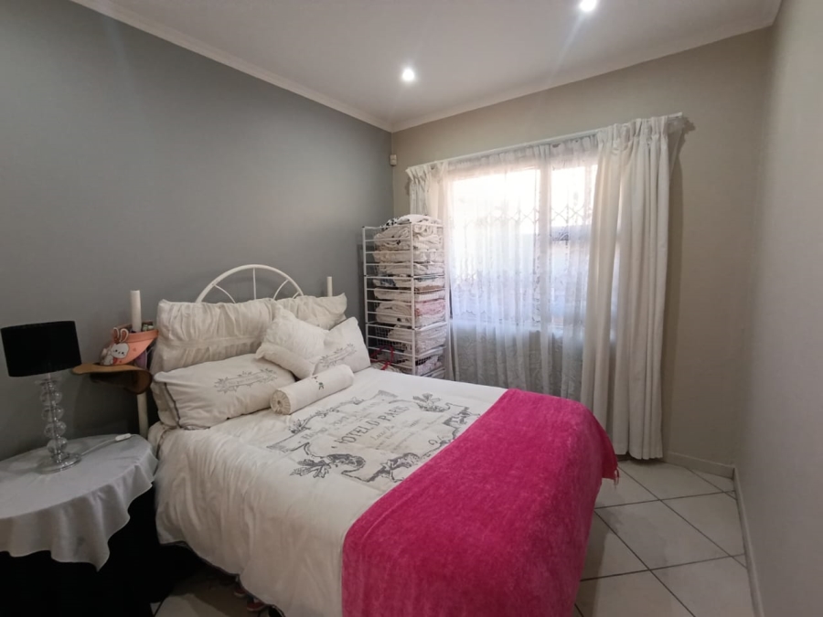 3 Bedroom Property for Sale in New Redruth Gauteng