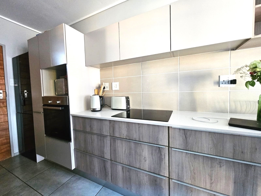 2 Bedroom Property for Sale in Amberfield Gauteng