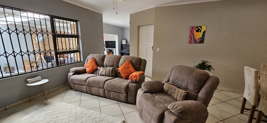 3 Bedroom Property for Sale in New Redruth Gauteng