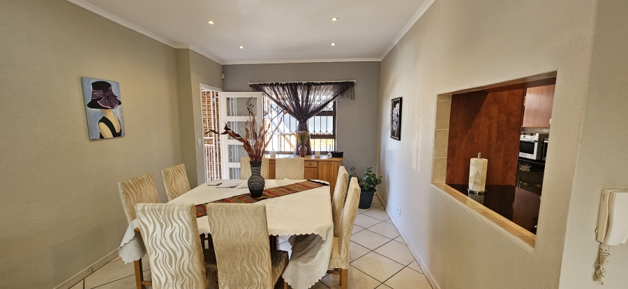 3 Bedroom Property for Sale in New Redruth Gauteng