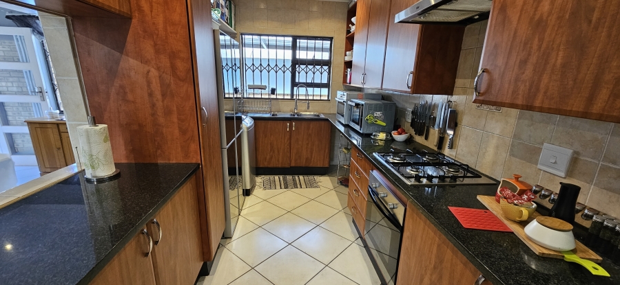 3 Bedroom Property for Sale in New Redruth Gauteng