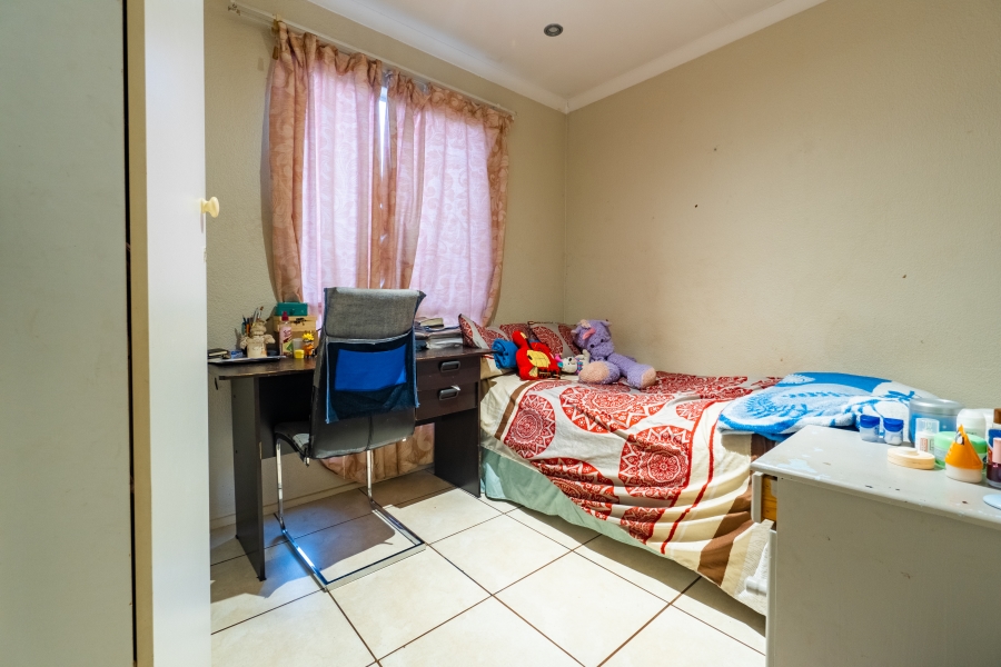 2 Bedroom Property for Sale in Weltevreden Park Gauteng