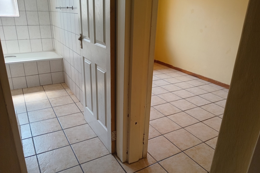 2 Bedroom Property for Sale in Riviera Gauteng