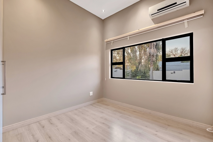 4 Bedroom Property for Sale in Gallo Manor Gauteng