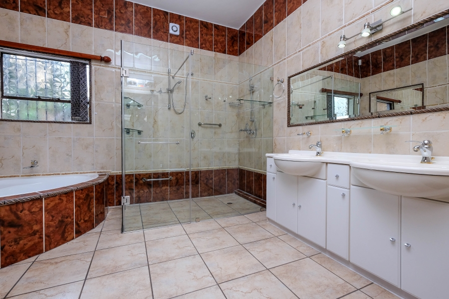 To Let 5 Bedroom Property for Rent in Chancliff Ridge Gauteng