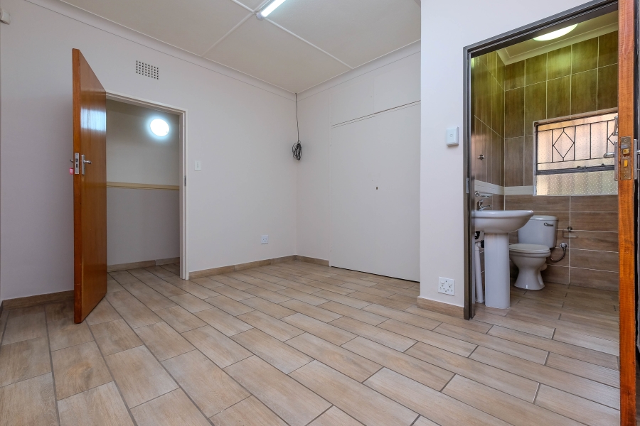 To Let 5 Bedroom Property for Rent in Chancliff Ridge Gauteng
