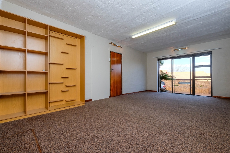 To Let 5 Bedroom Property for Rent in Chancliff Ridge Gauteng